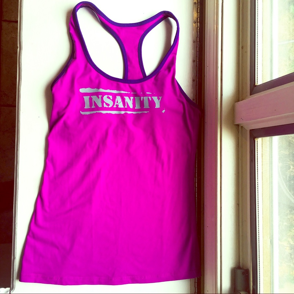 Workout too w/ Built-in bra